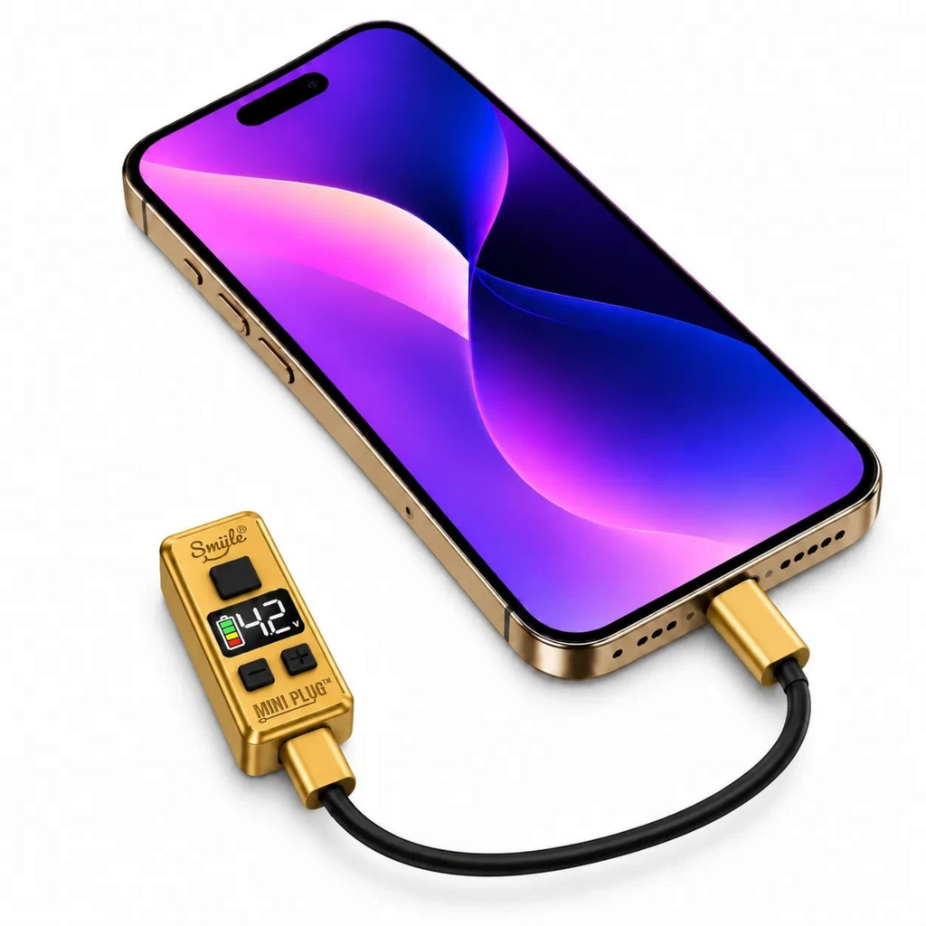 White Ashes Smoke Shop gold Smüle Mini Plug portable vaporizer battery with LED screen connected to a smartphone